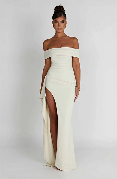 Saint Sculptée deLuxe Maxi Dress
